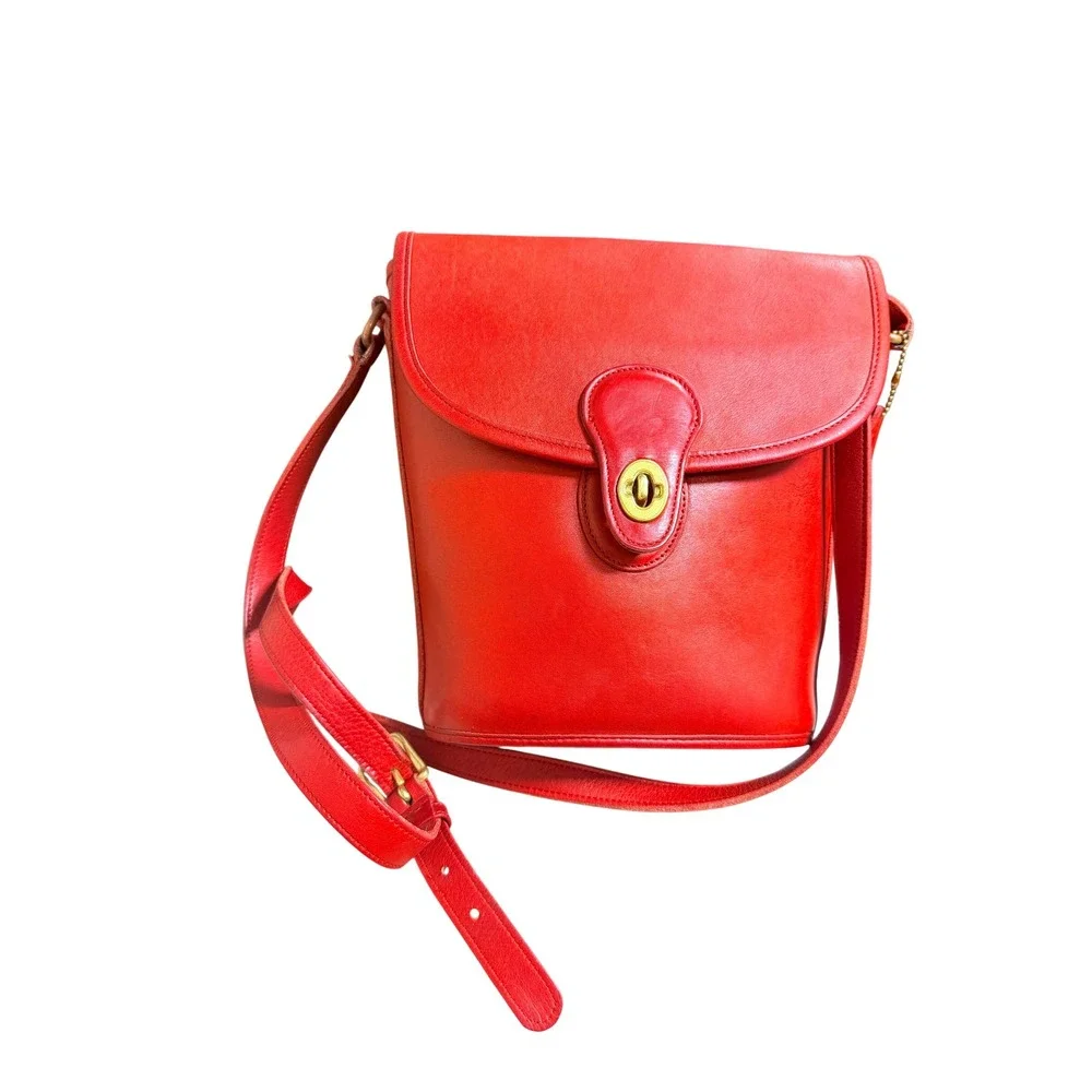 Coach Vintage Murphy Bag 1980s Red Leather Crossbody Turnlock 9930 Made in USA